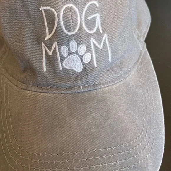 Adult “dog mom” hate, light gray color. - Picture 2 of 3